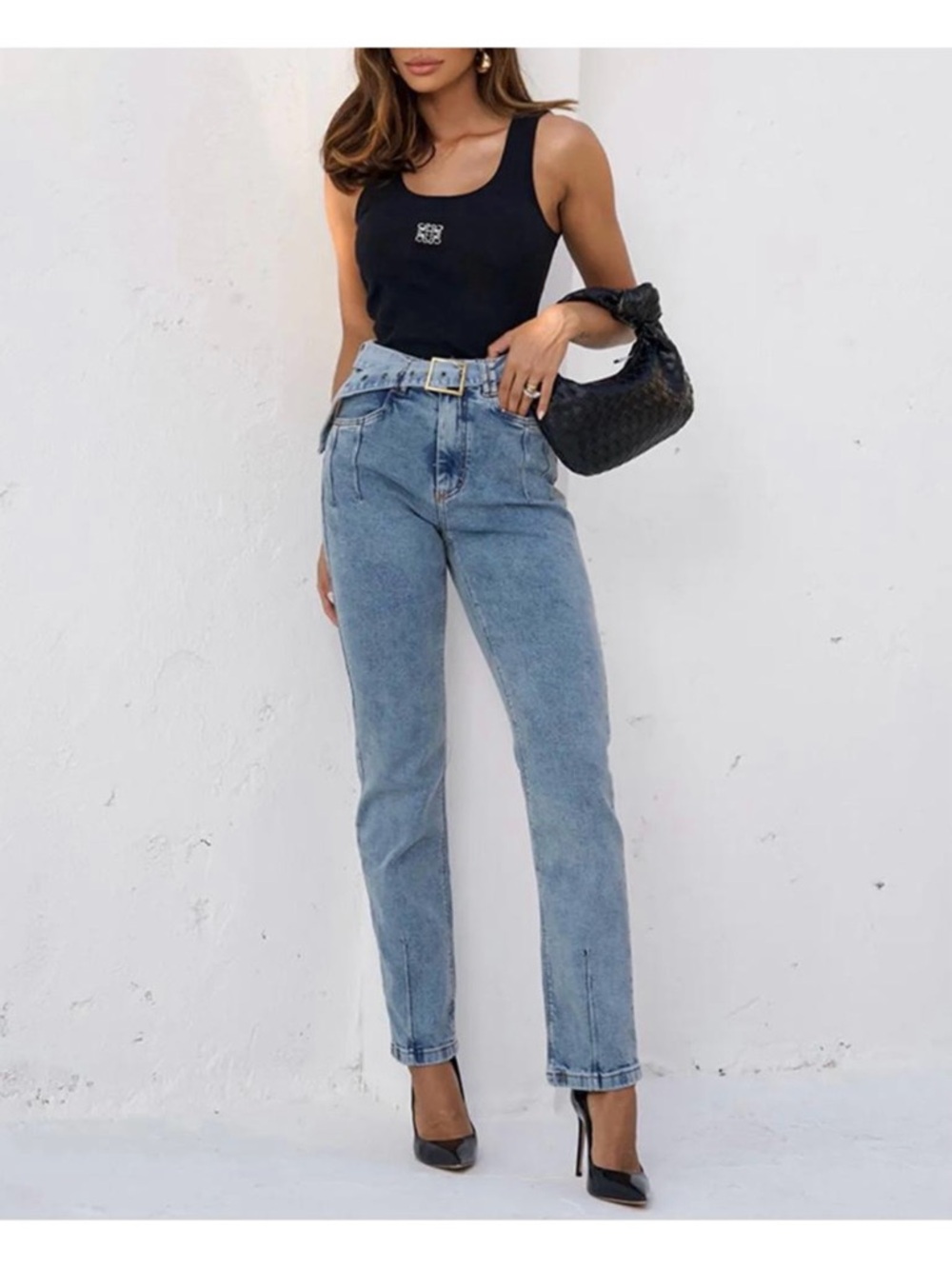 High-Rise Straight Leg Jeans in Light Blue Wash